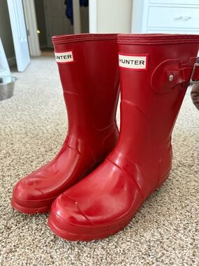 Hunter Gloss Red Mid-Calf Rain Boots